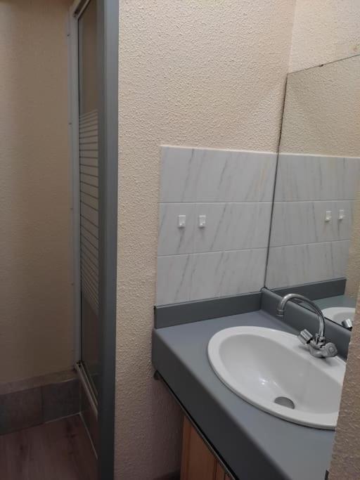 Appartement Chaleureux En Coeur De Station Ларунс Екстериор снимка